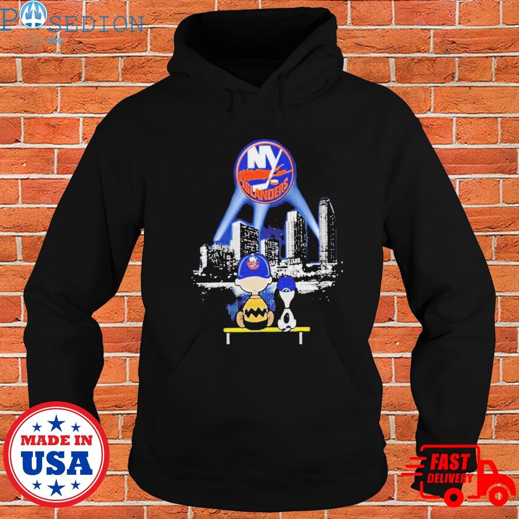 Official Charlie brown and Snoopy dog watching city news york islanders T-s Hoodie