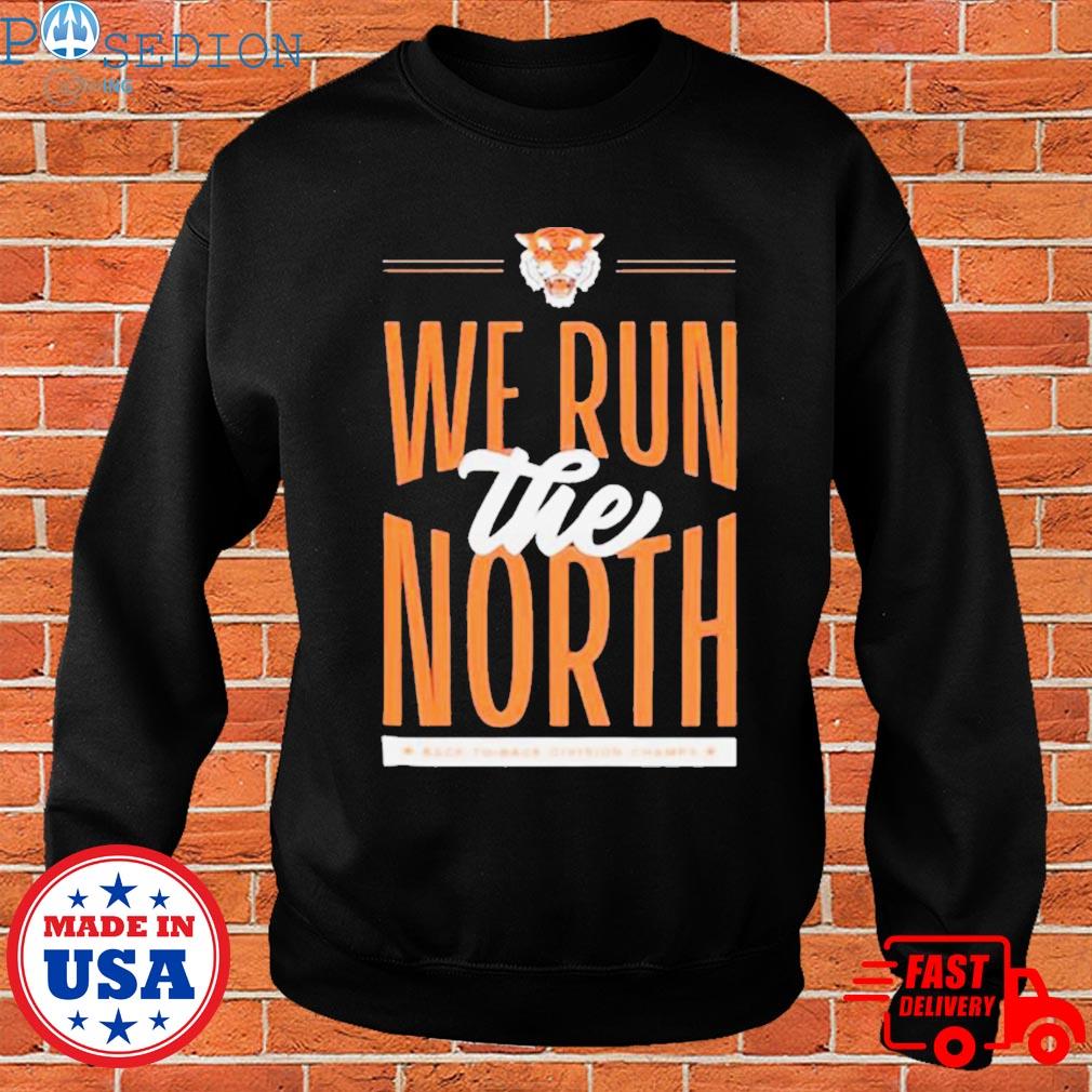 Official We Run The North Cincinnati Bengals Back To Back Division Champs T- Shirt, hoodie, sweater, long sleeve and tank top